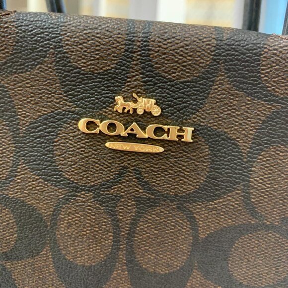 Coach Women’s hand bag 5693 IMAA8 MINI CALLY CROSSBODY Newarticle - Picture 2 of 5